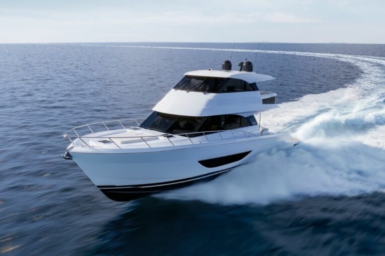 Maritimo M60 main